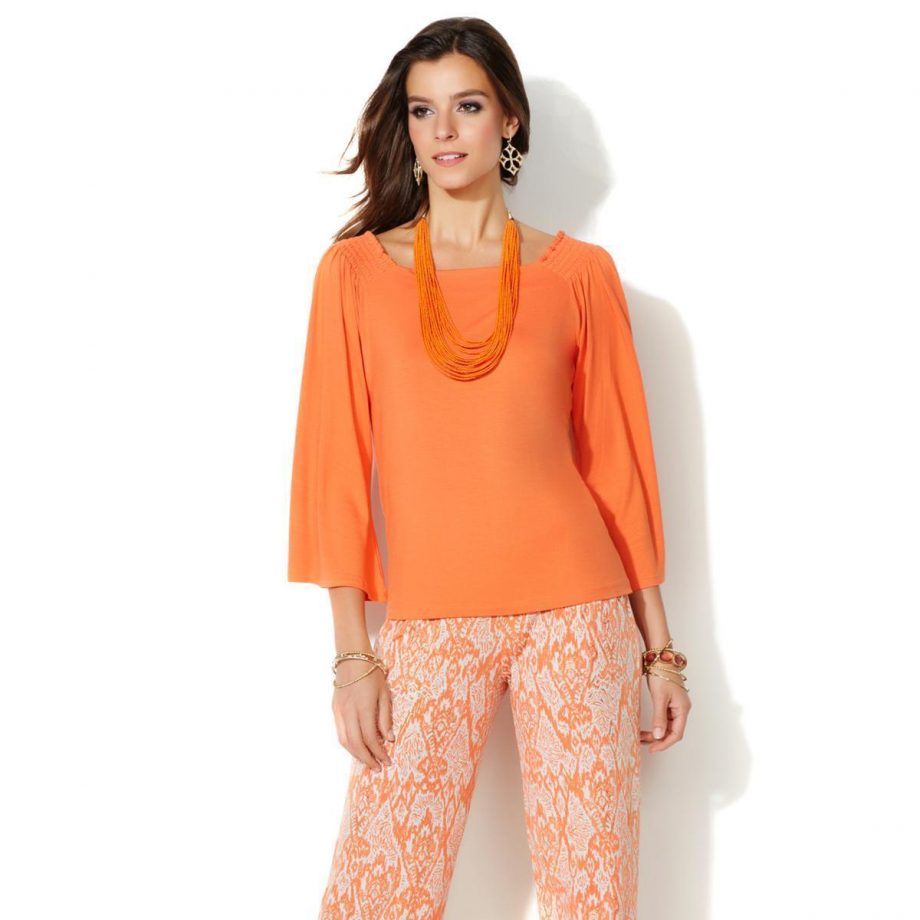IMAN Size M Luxury Resort Top and Necklace RASPBERRY