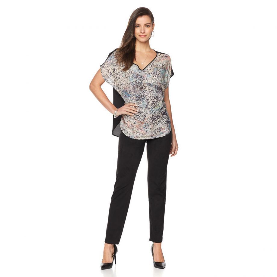VIDA Size L Artist Series Flowy Top Black / White Print (designed by Ariel Gold)